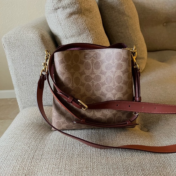 Coach Signature Canvas Willow Bucket Bag NWT - Picture 5 of 16